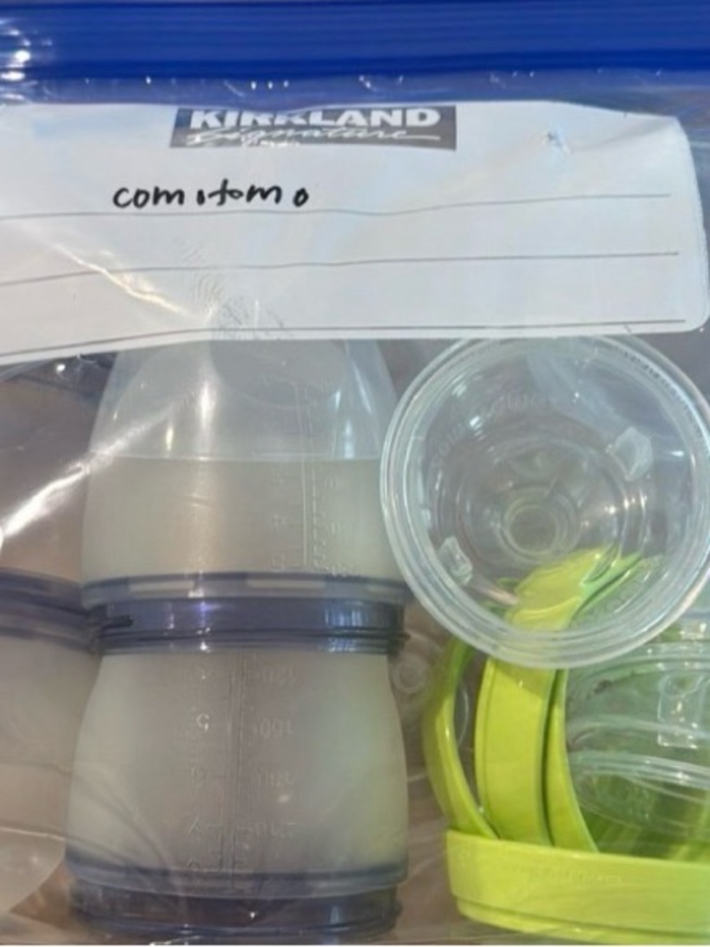 Comotomo baby bottle bundle